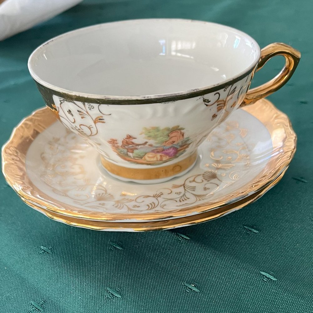 Vtg. 2 cup & saucer Bavaria Germany Gold rim w/Fragonard Limoges Courting Couple